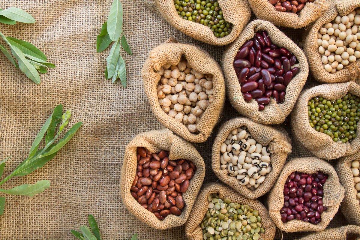 Eine ausgewogene vegane Ernährung kann sehr gesund sein – eine einseitige hingegen birgt das Risiko von Mangelerscheinungen Hülsenfrüchte