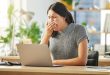 isenmangel-Symptom-Frau-müde-im-Büro