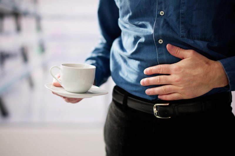 Tee-bei-Beschwerden-wie-Bauchschmerzen
